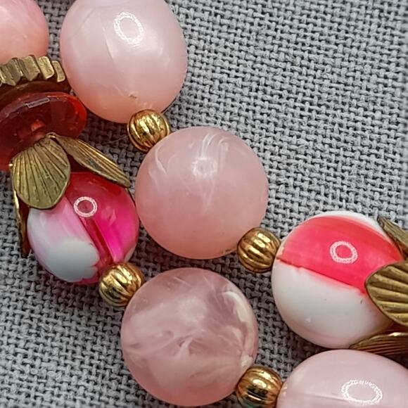 Vintage Pink Lucite Bead Necklace, Two Strands, Mid-Century, 17 1/2" - Picture 4 of 11